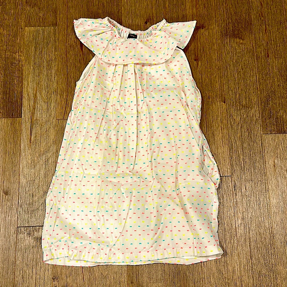 Embroidered dress by tea. (Size 5)